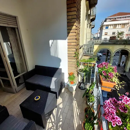 Casa Stazione Διαμέρισμα *